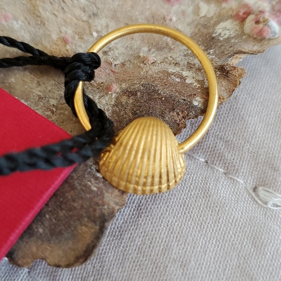 Valentino seashell gold ring - Picture 1 of 4